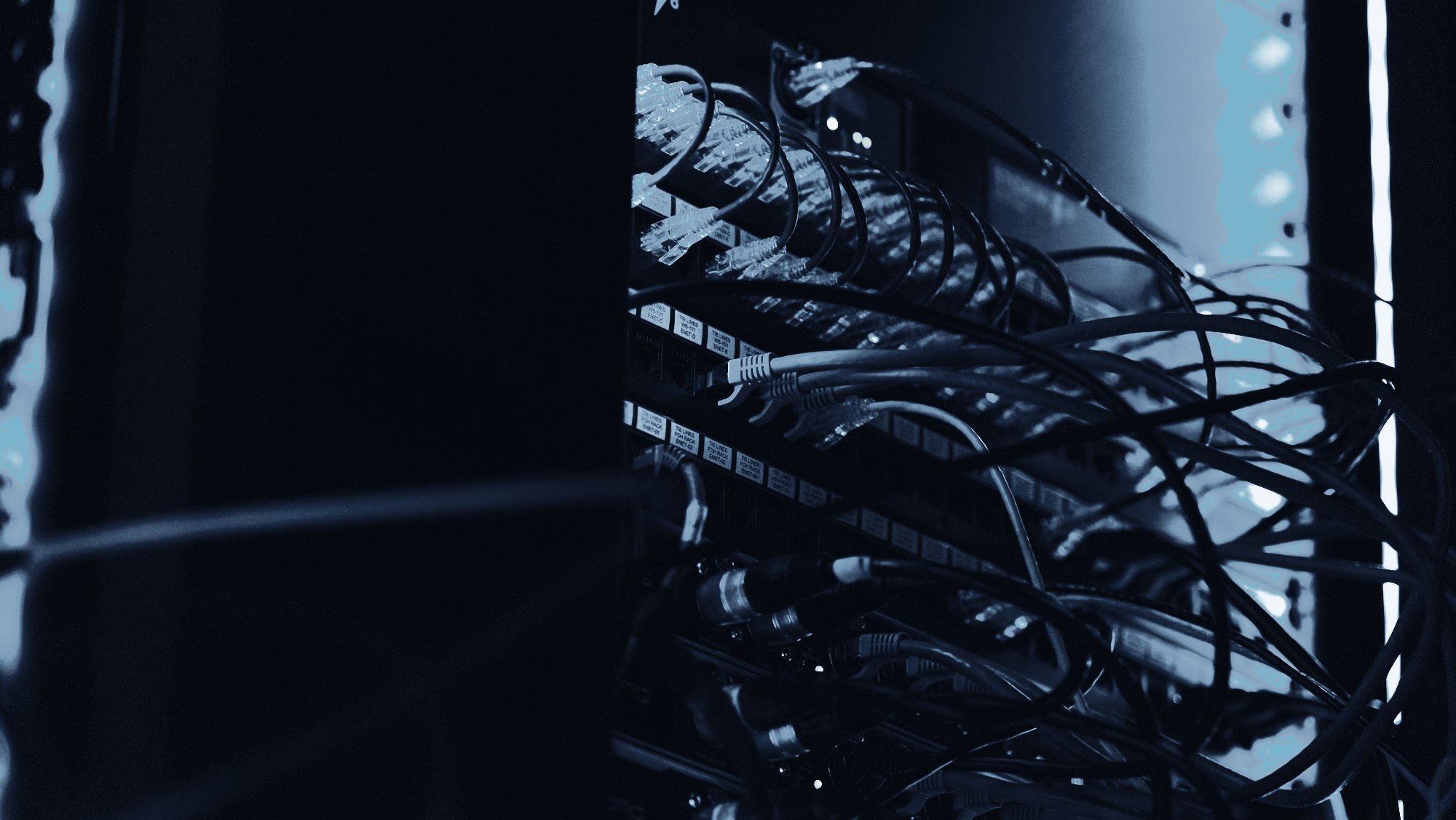 Cabling in a server rack